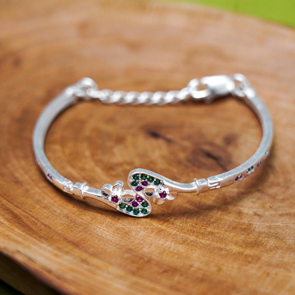 Micro Bangles Wholesaler, Ladies Micro Bangles Manufacturer, Aditi Ornaments